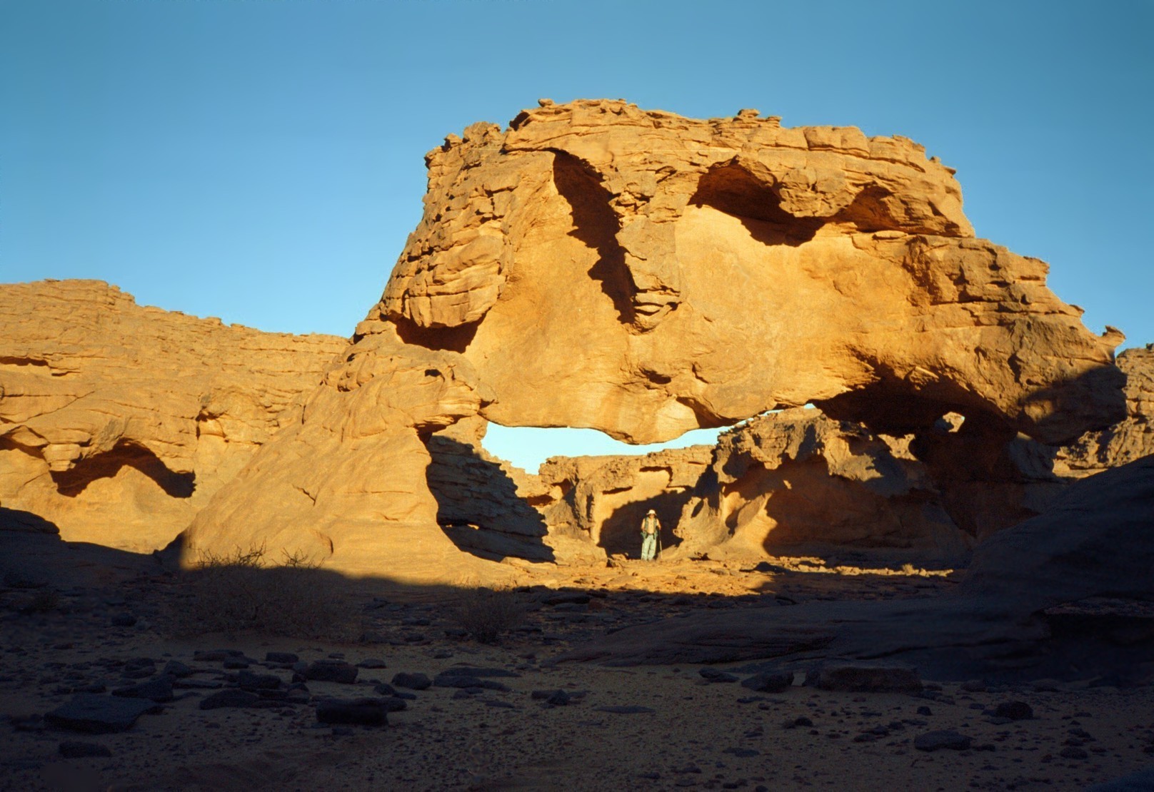 Oumrakcanyonarch.jpg